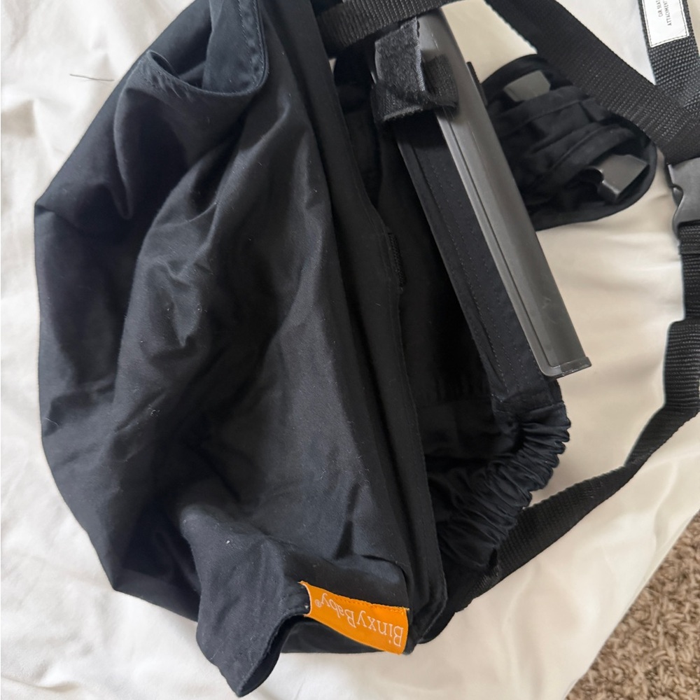 Binxy Baby Black Car Seat carrier for shopping cart